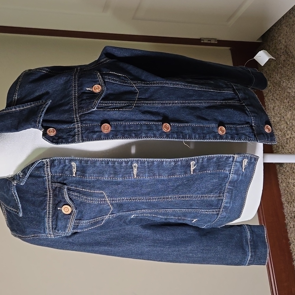 Jean Jacket - Picture 6 of 9